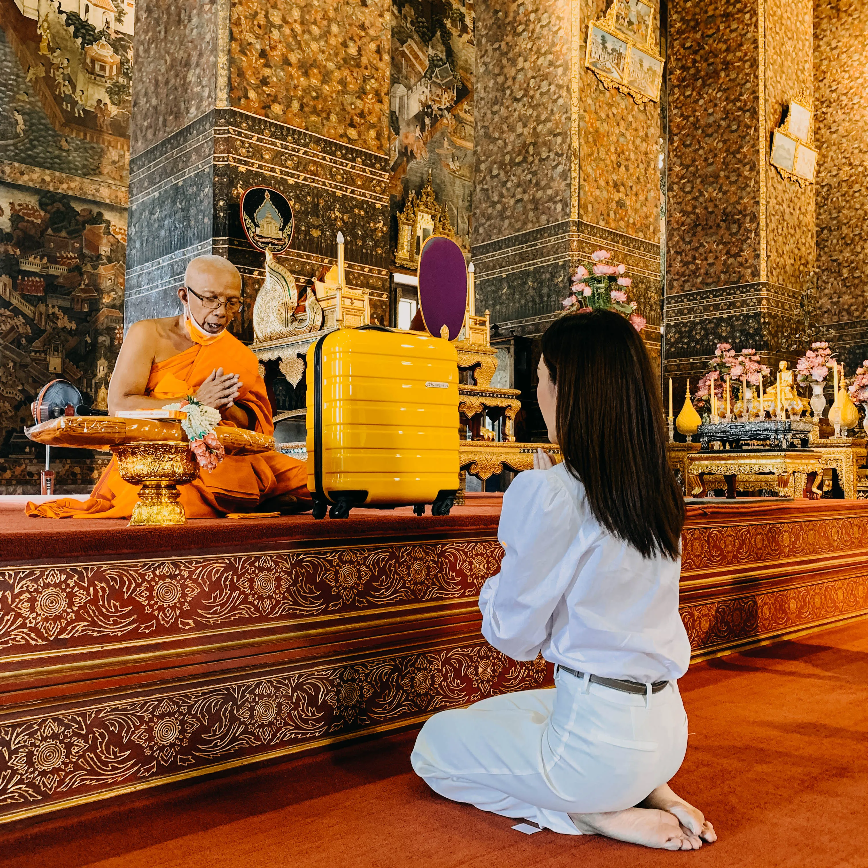 กระเป๋าเดินทาง18นิ้ว สีเหลือง