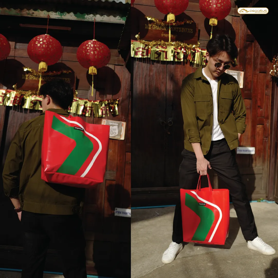 กระเป๋าผ้าใบสะพายข้าง สีแดง รุ่น Rubypine Totebag