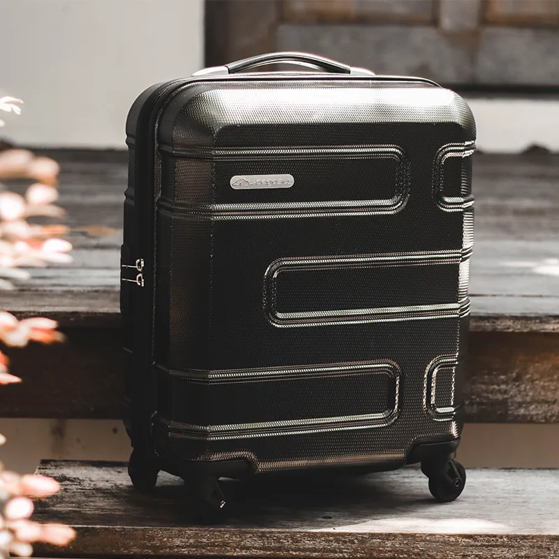 กระเป๋าเดินทางล้อลากขนาด 18 นิ้ว สีดำ รุ่น New Morgan