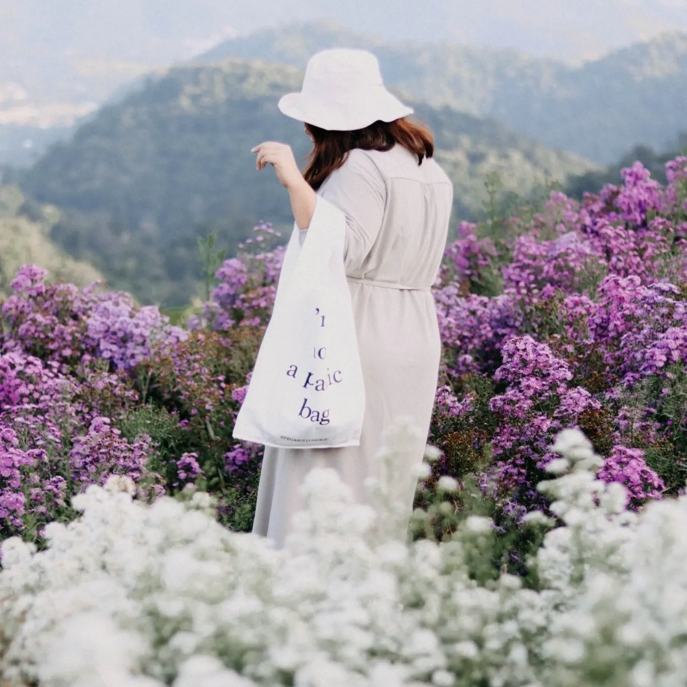 ถุงผ้ารักษ์โลก Shopping Bag สีขาว