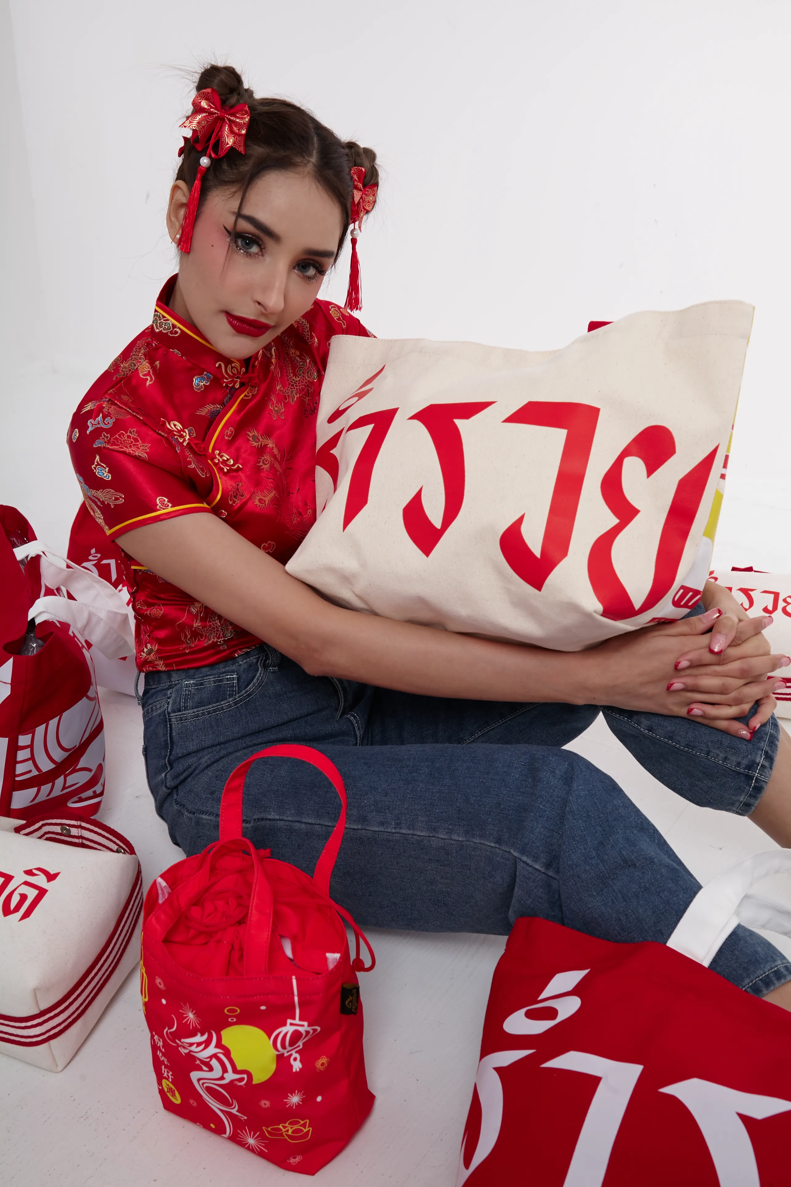 PEGASUS "CNY Lucky Tote Bag"  2024 กระเป๋า Tote ตรุษจีน ปีมังกร สีขาวร่ำรวย