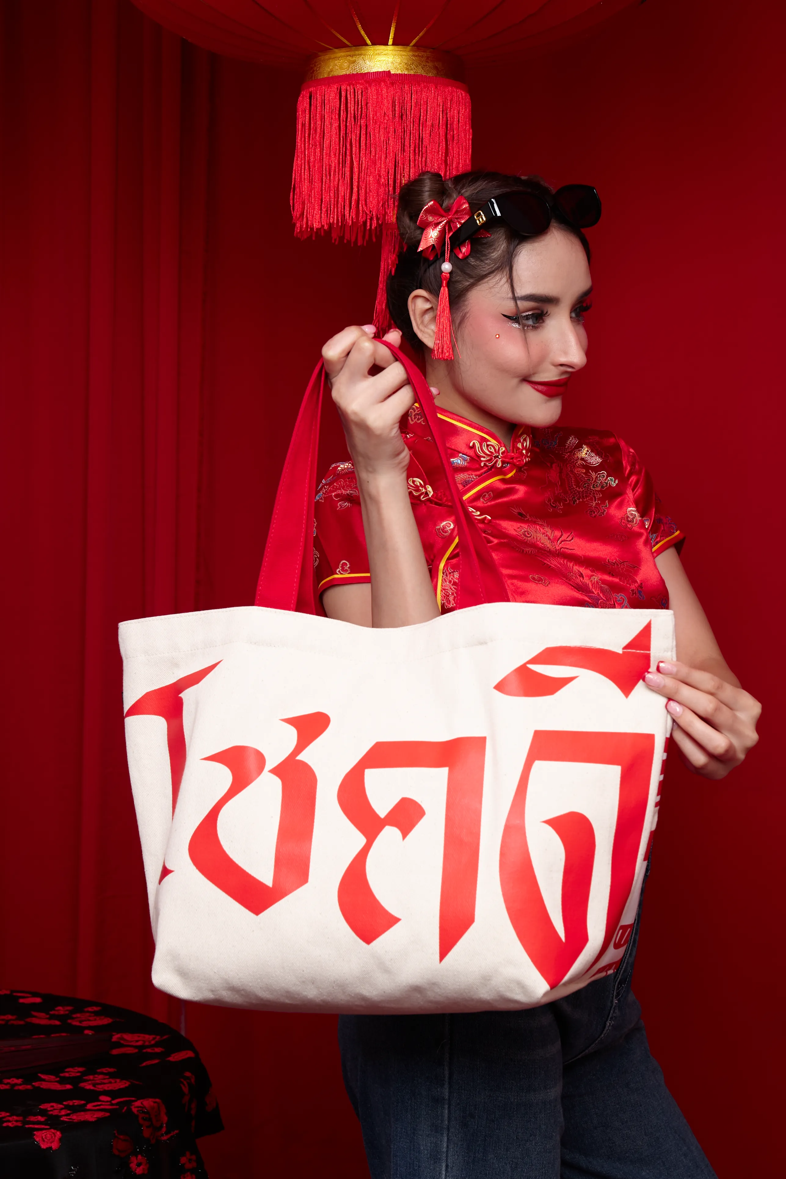 PEGASUS "CNY Lucky Tote Bag"  2024 กระเป๋า Tote ตรุษจีน ปีมังกร สีขาว โชคดี